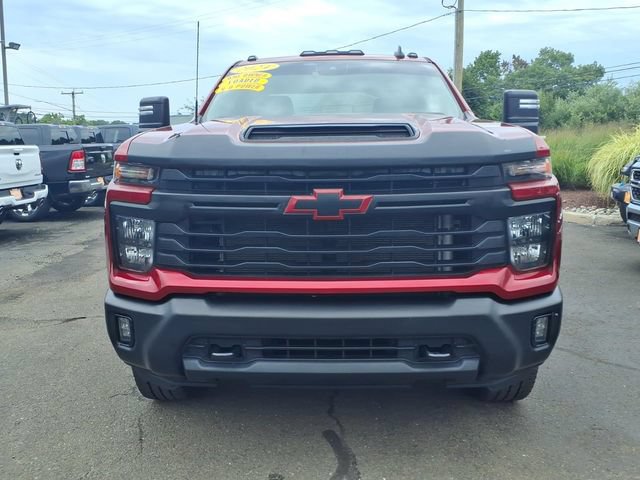 Used 2024 Chevrolet Silverado 2500 LT AWD/4WD image 2