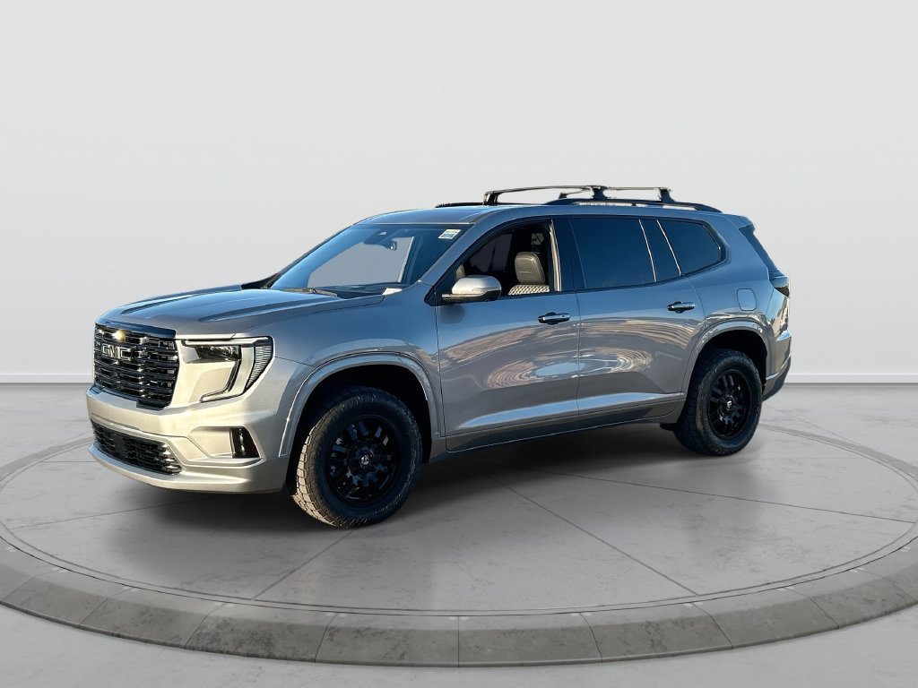 Used 2025 GMC Acadia Denali FWD image 4