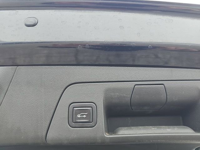 Used 2023 Buick Envision Avenir AWD/4WD image 11