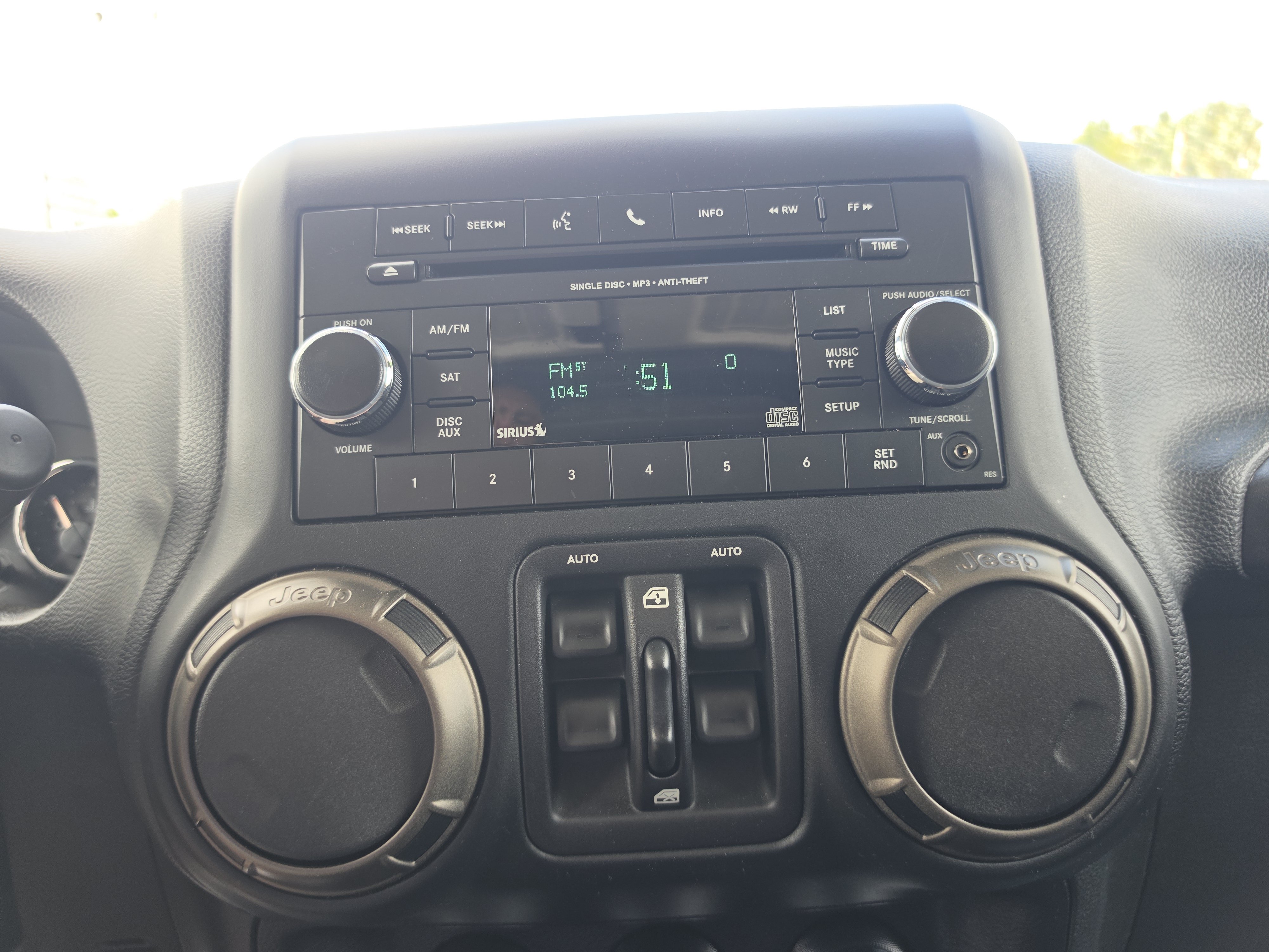 Used 2018 Jeep Wrangler Unlimited Sport AWD/4WD image 25