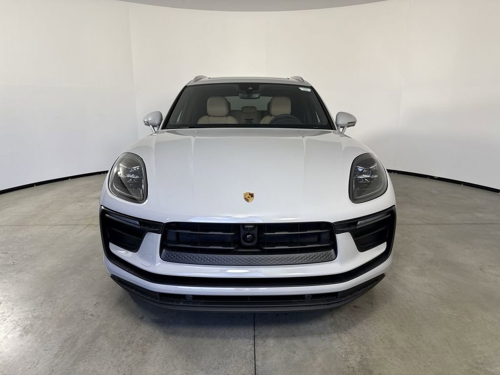 New 2026 Porsche Macan AWD/4WD image 10