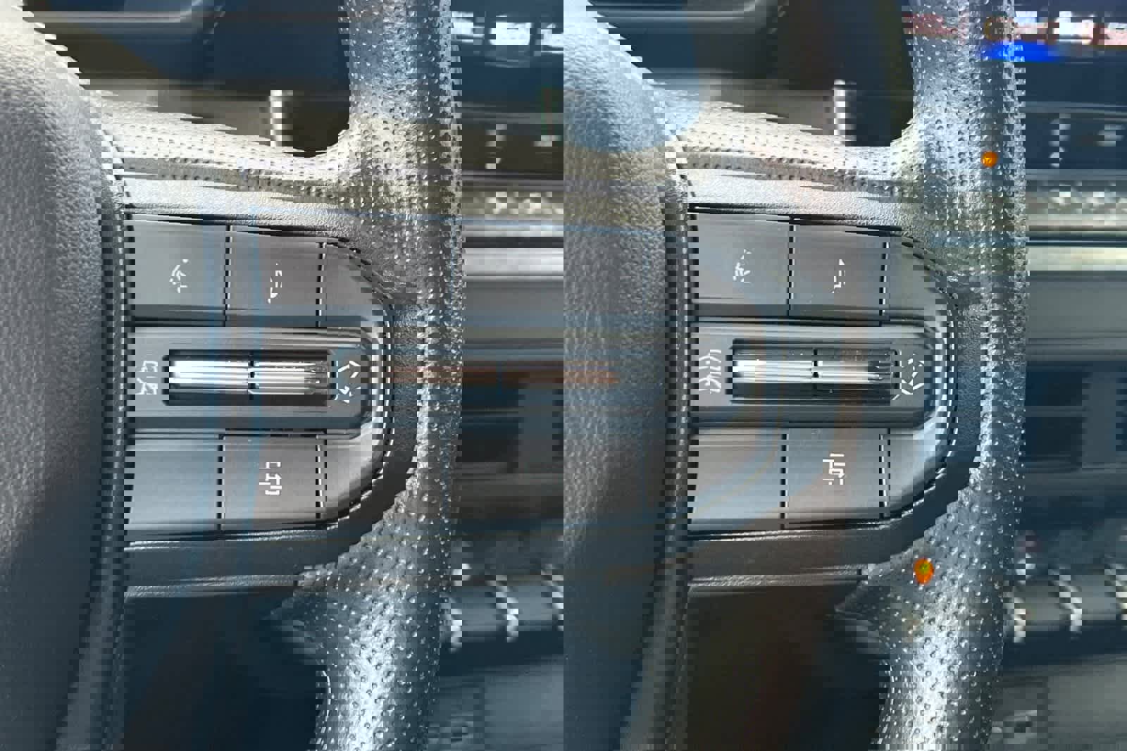 Used 2023 Chevrolet Colorado Trail Boss w/ Advanced Trailering Package image 28