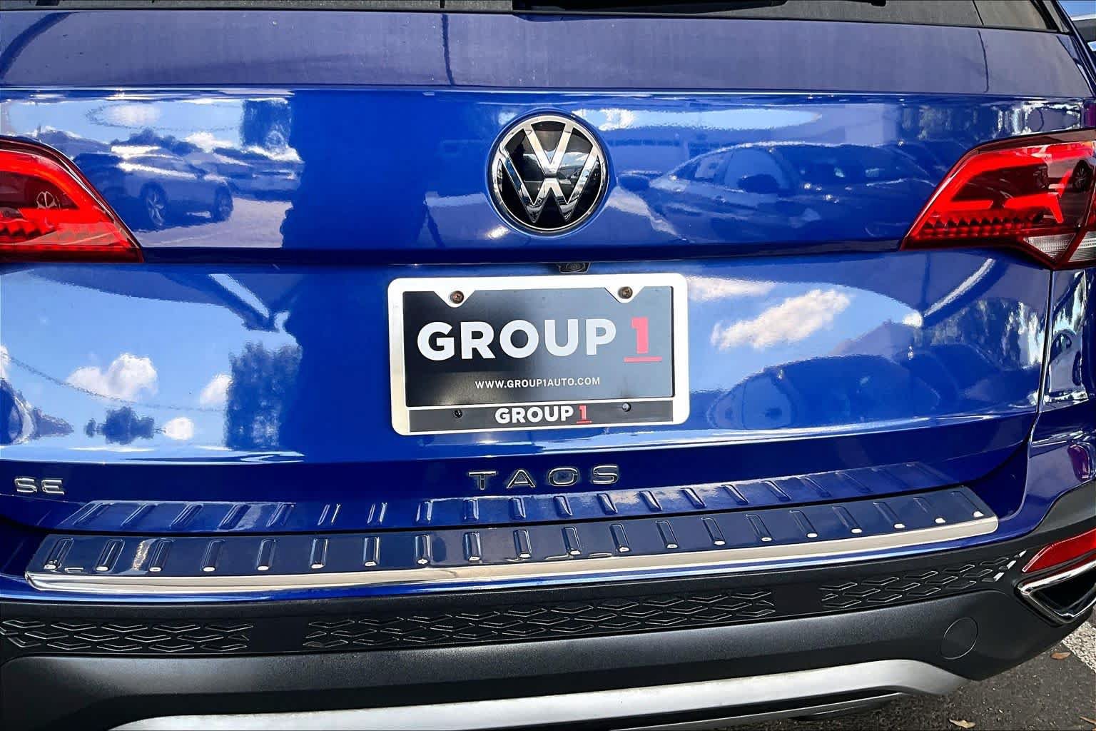Certified 2023 Volkswagen Taos SE FWD image 33