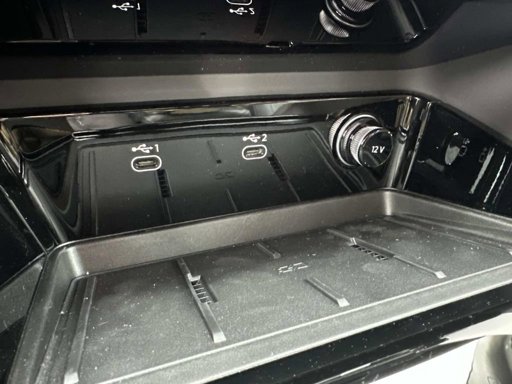 New 2025 Audi Q5 Premium image 19