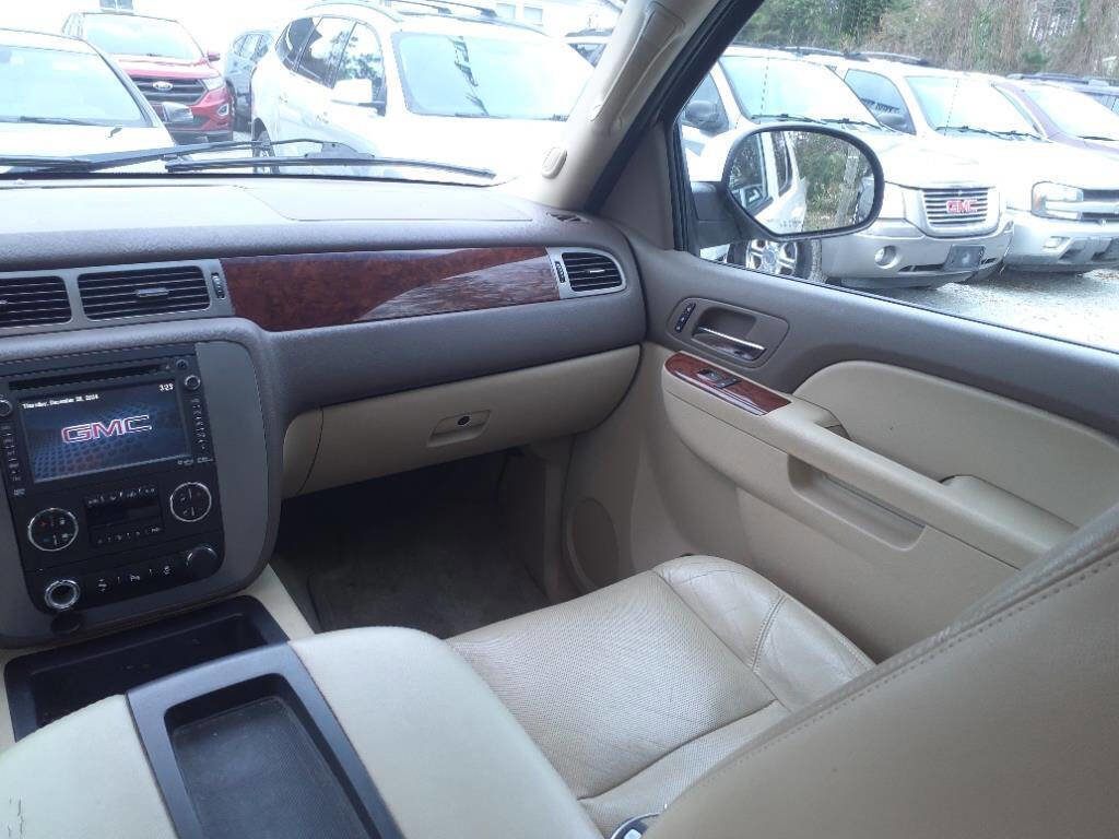 Used 2014 GMC Yukon XL SLT image 12