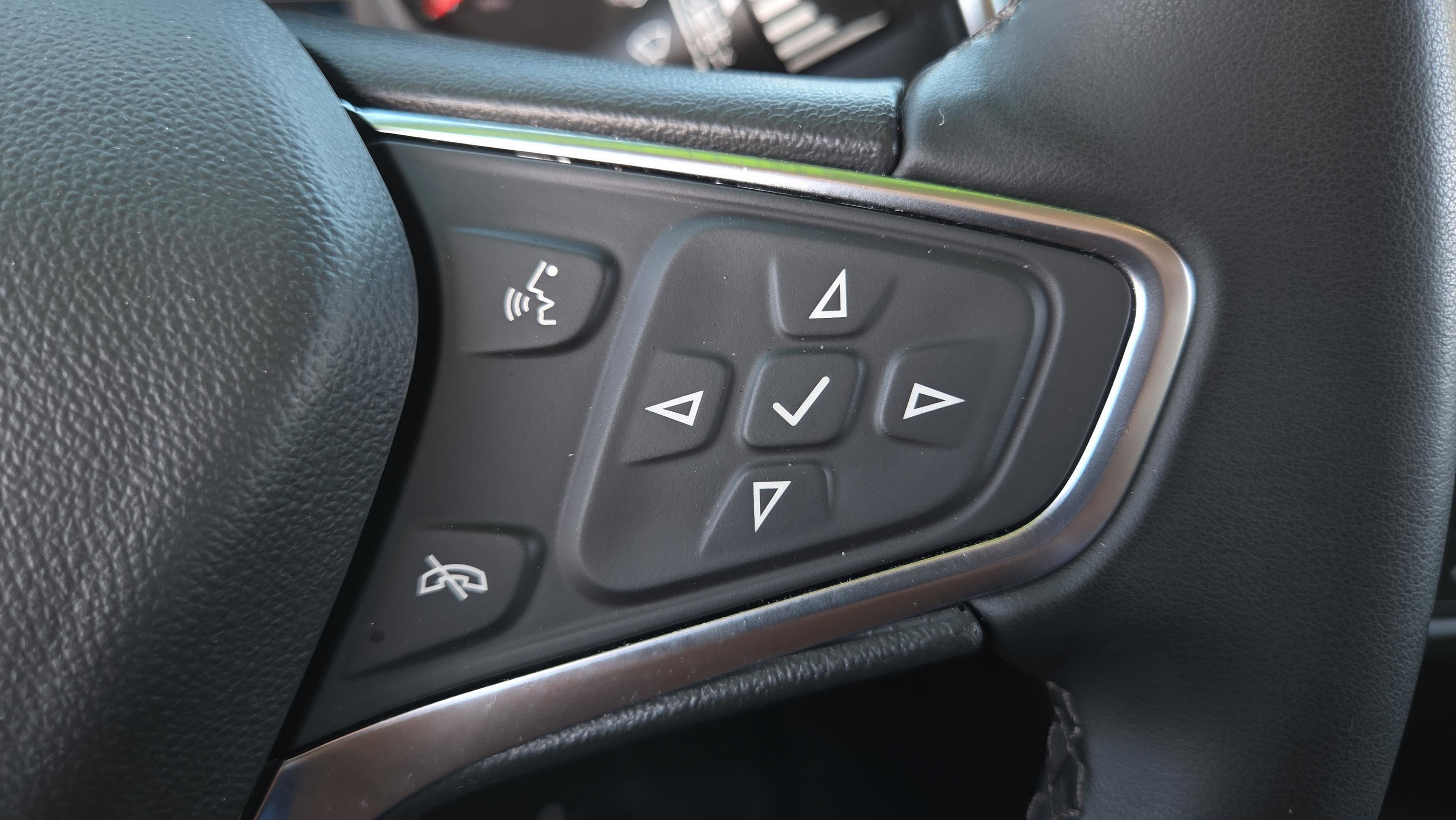 Used 2024 Chevrolet Equinox LT image 27