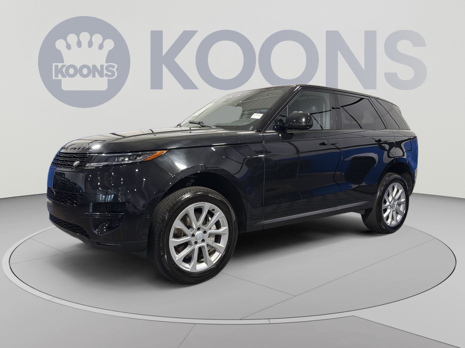 Used 2025 Land Rover Range Rover Sport SE