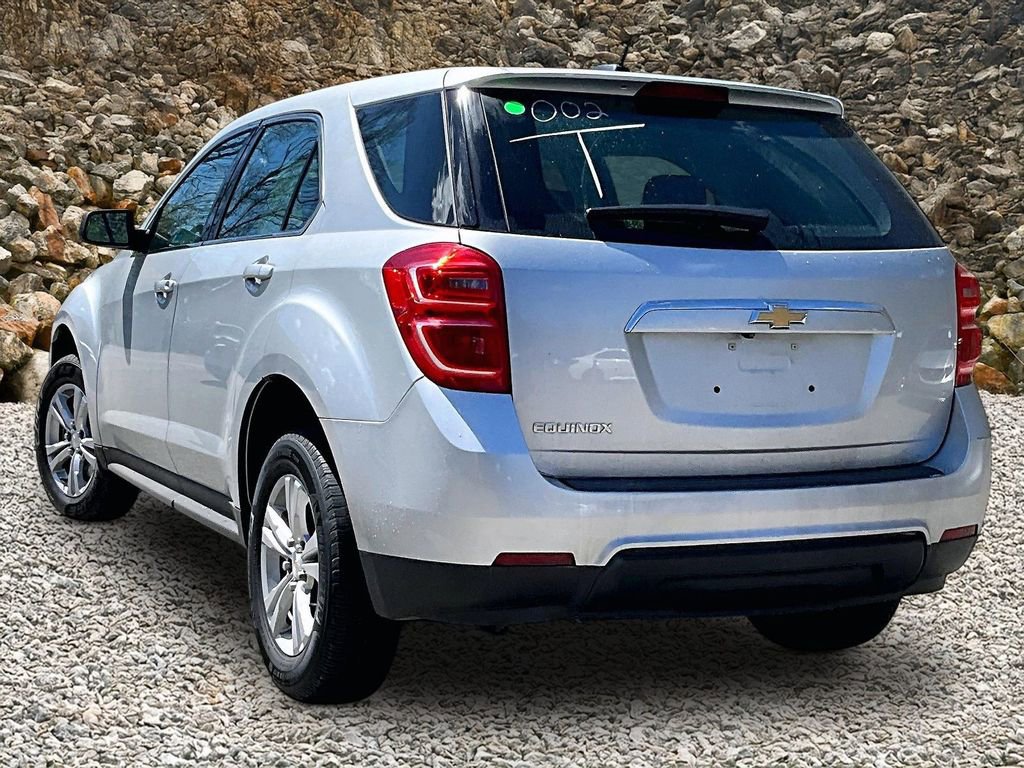 Used 2017 Chevrolet Equinox LS FWD image 9