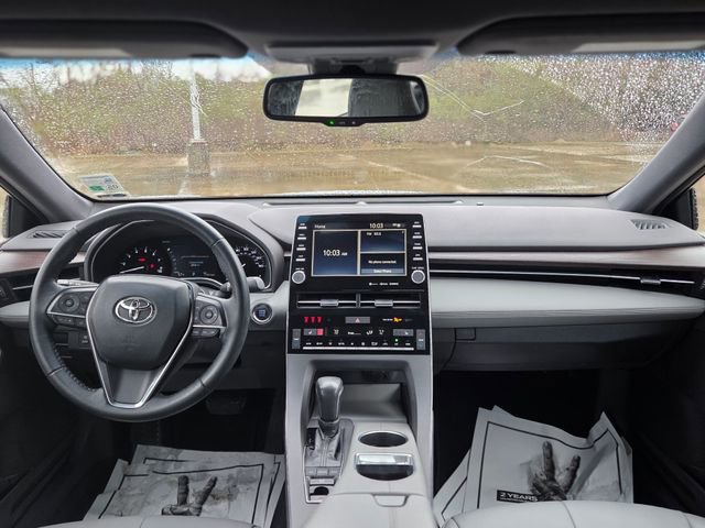 Used 2021 Toyota Avalon XLE image 21