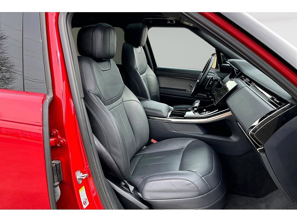 Used 2024 Land Rover Range Rover Sport Dynamic SE image 8