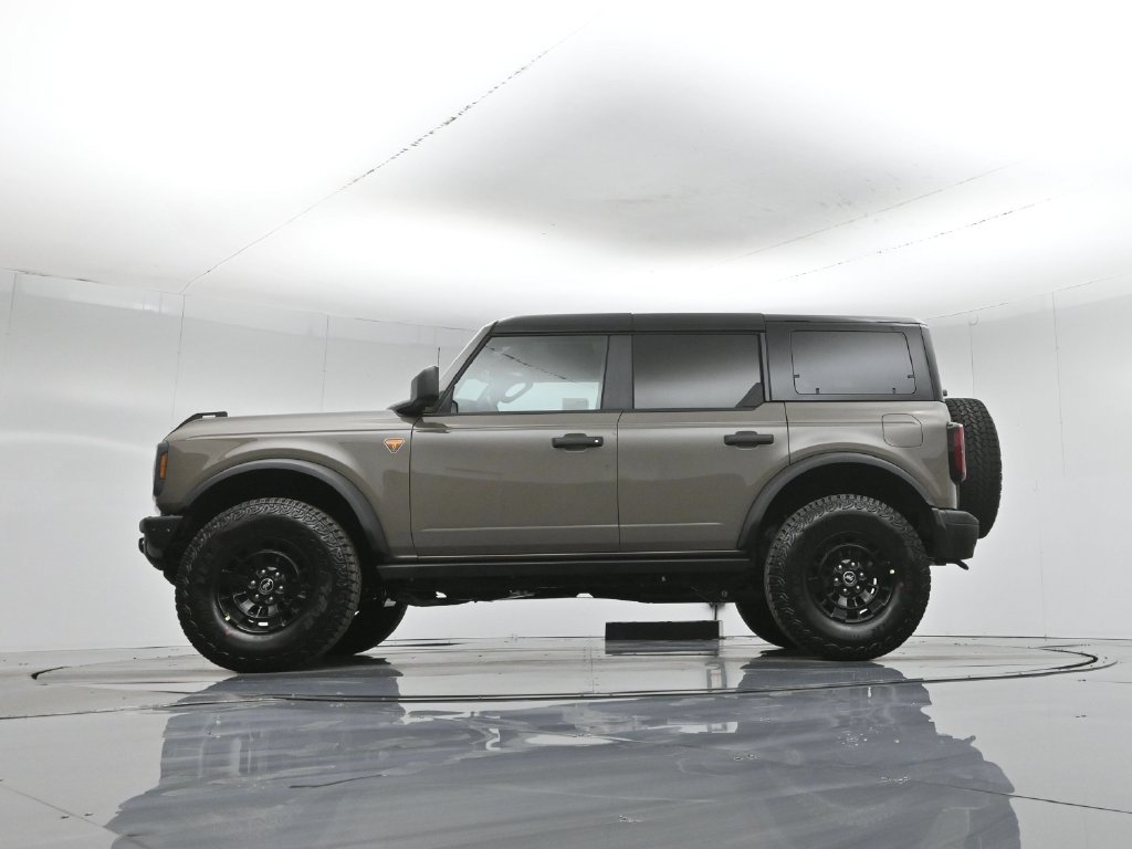 New 2026 Ford Bronco Badlands AWD/4WD image 7