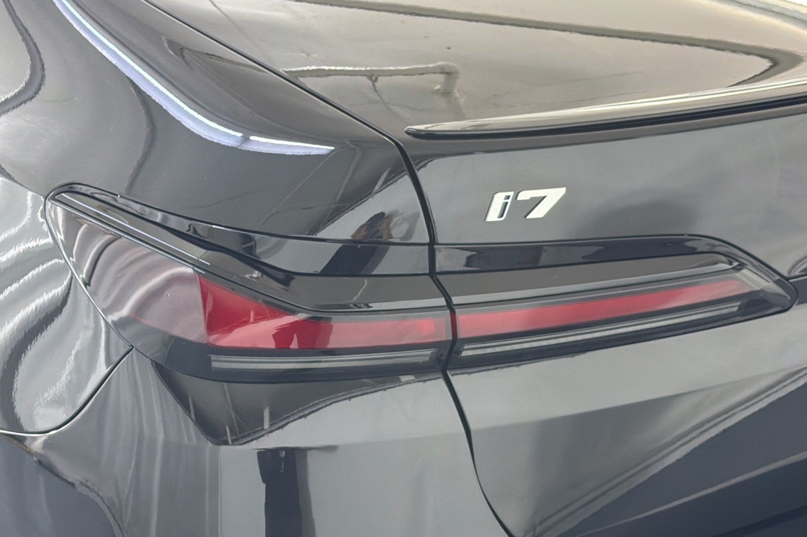 Used 2026 BMW i7 xDrive60 w/ M Sport Package RWD image 26