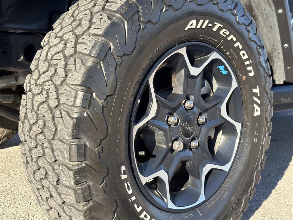 Used 2022 Jeep Wrangler Unlimited Rubicon 4xe w/ Cold Weather Group image 9