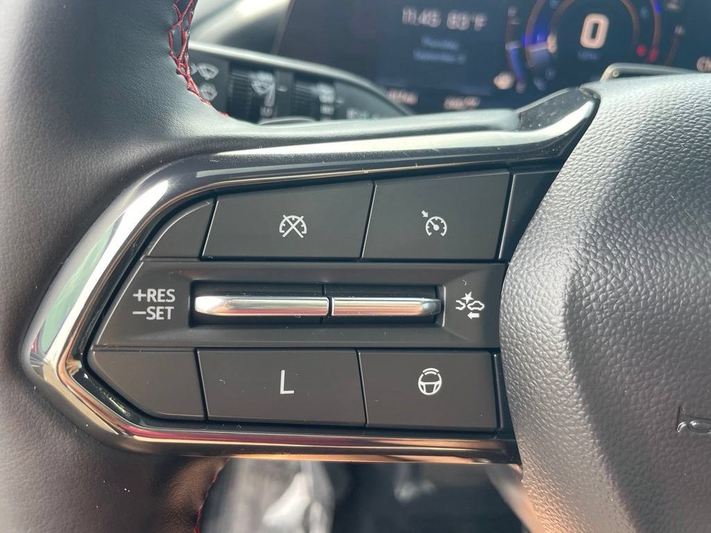 Used 2025 Chevrolet Traverse RS w/ LPO, Floor Liner Package AWD/4WD image 33