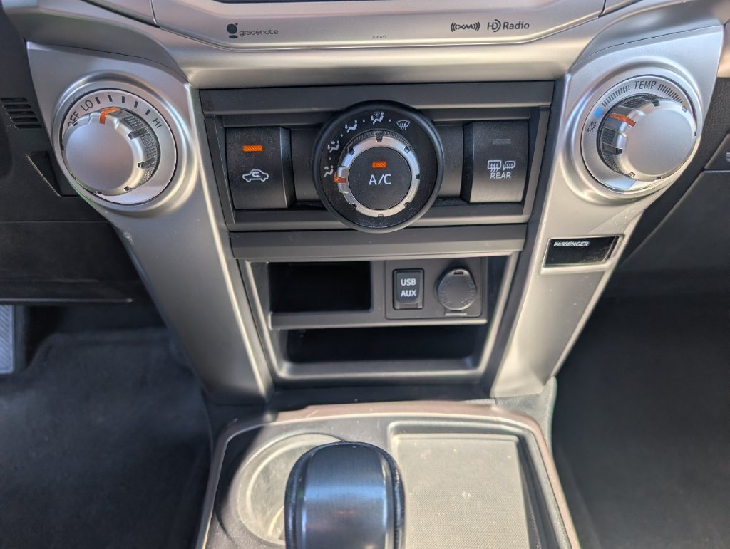 Used 2018 Toyota 4Runner SR5 Premium RWD image 16