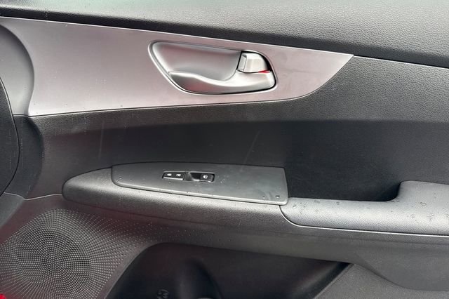 Certified 2022 Kia Forte LXS image 21
