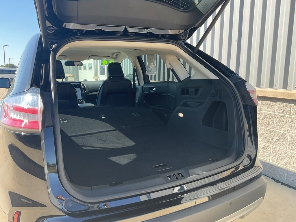 Used 2024 Ford Edge SEL w/ Convenience Package image 21