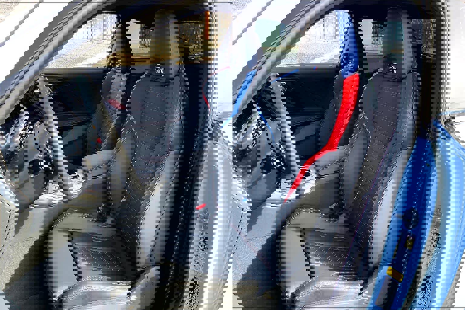 Used 2023 BMW M2 image 8