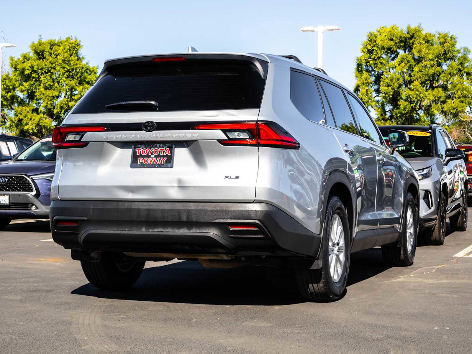 Certified 2024 Toyota Grand Highlander XLE image 9