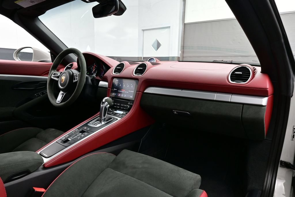 Certified 2023 Porsche 718 Boxster Spyder RWD image 9