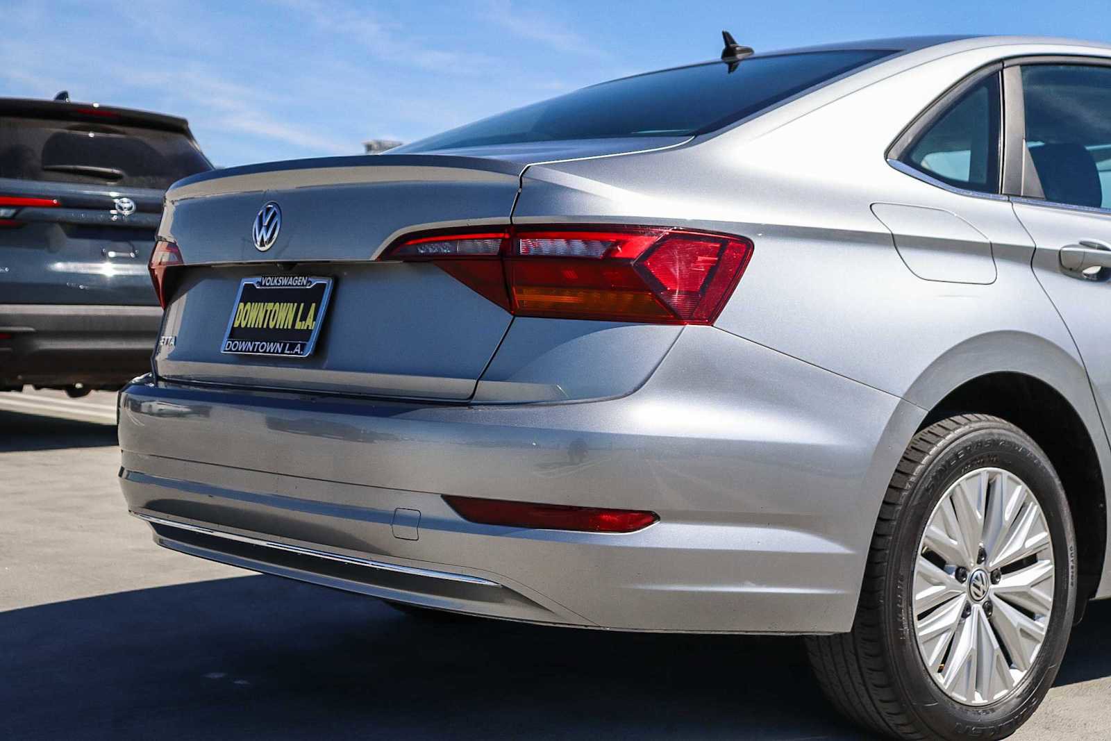 Used 2019 Volkswagen Jetta S w/ Driver Assistance Package image 9