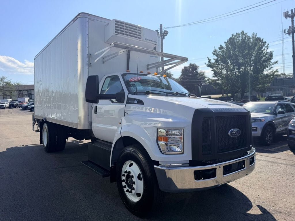 Used 2023 Ford F650 2WD Regular Cab Super Duty image 8