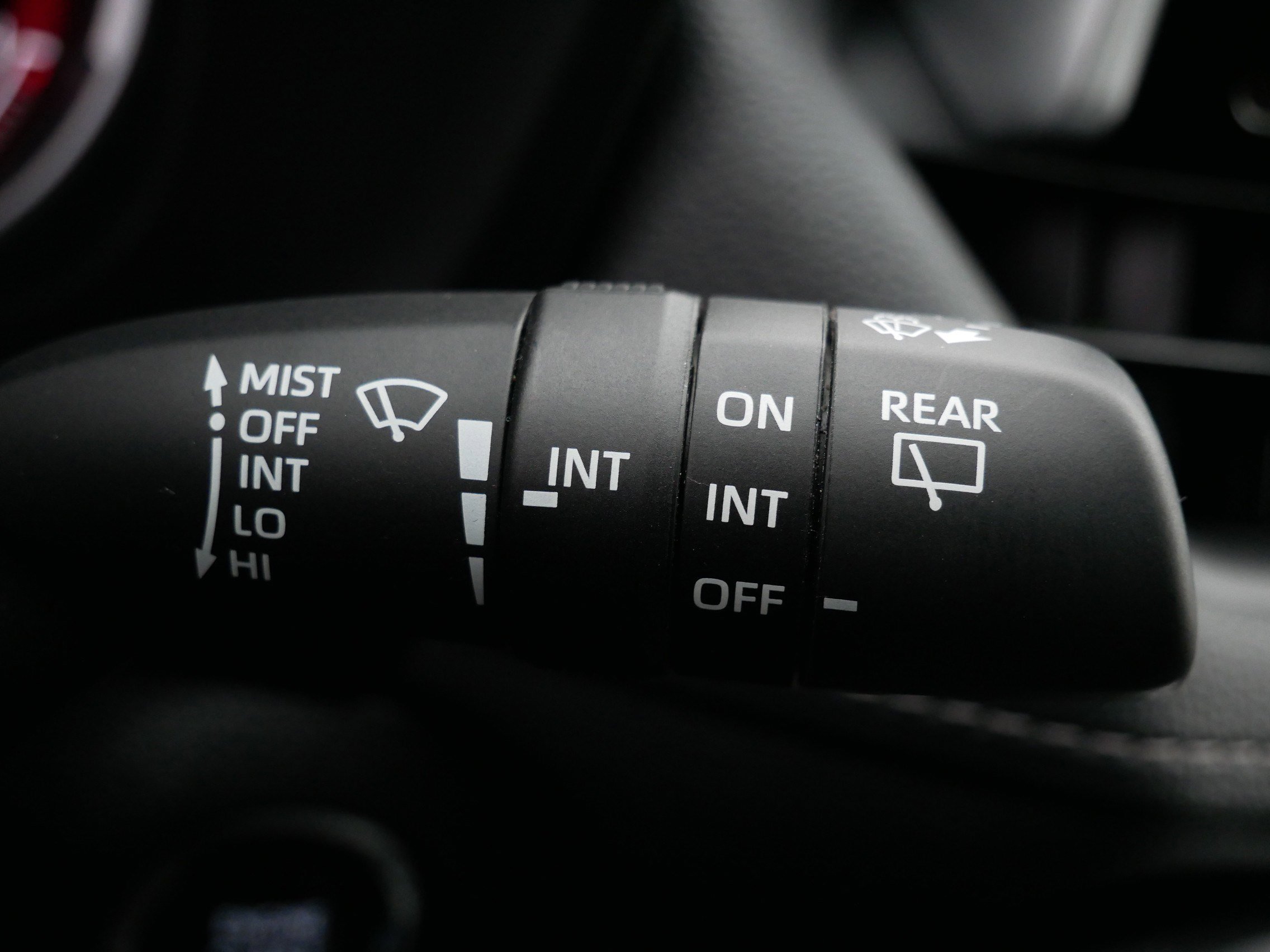 Used 2024 Toyota RAV4 XLE AWD/4WD image 32