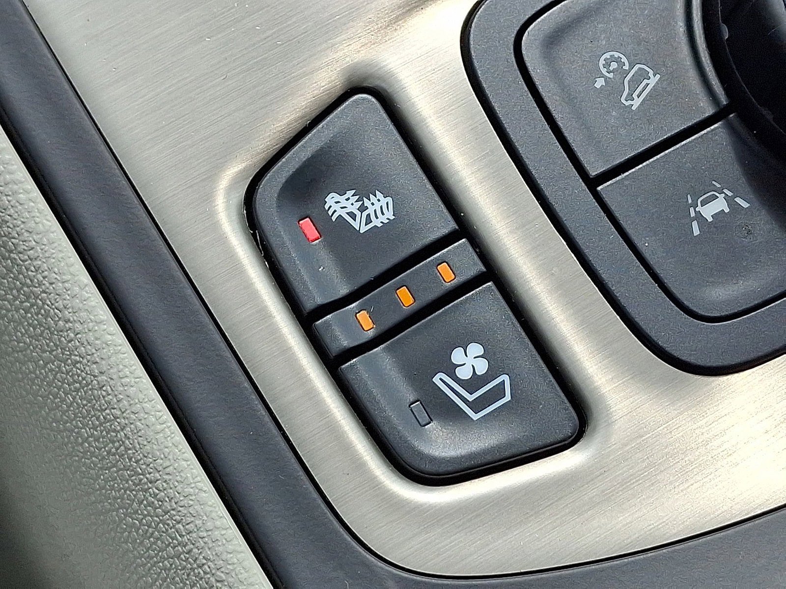 Certified 2023 GMC Terrain Denali w/ Denali Premium Package image 19