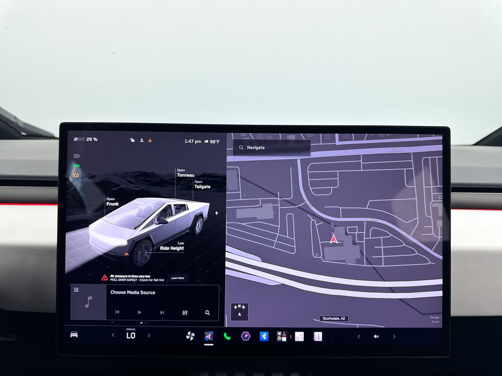 Used 2024 Tesla Cybertruck AWD Crew Cab image 4