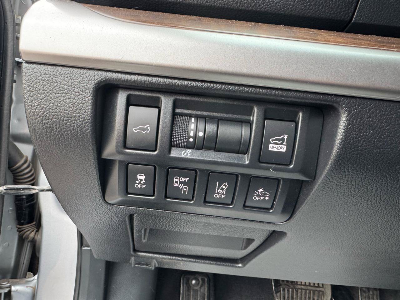Used 2018 Subaru Outback 2.5i Limited AWD/4WD image 20