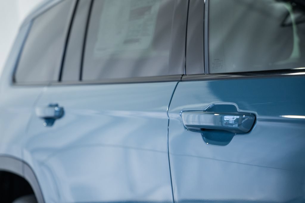 New 2026 Jeep Grand Cherokee L Limited AWD/4WD image 17