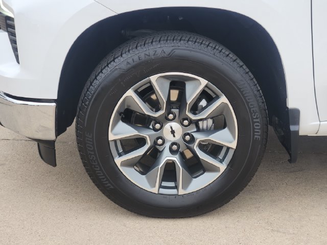 Used 2023 Chevrolet Silverado 1500 LT RWD image 17