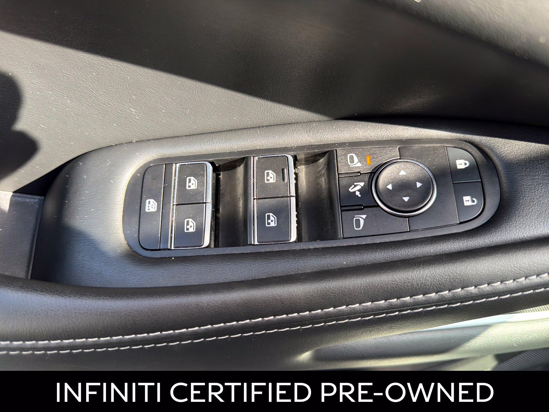 Certified 2026 INFINITI QX60 Luxe w/ Family Package FWD image 29