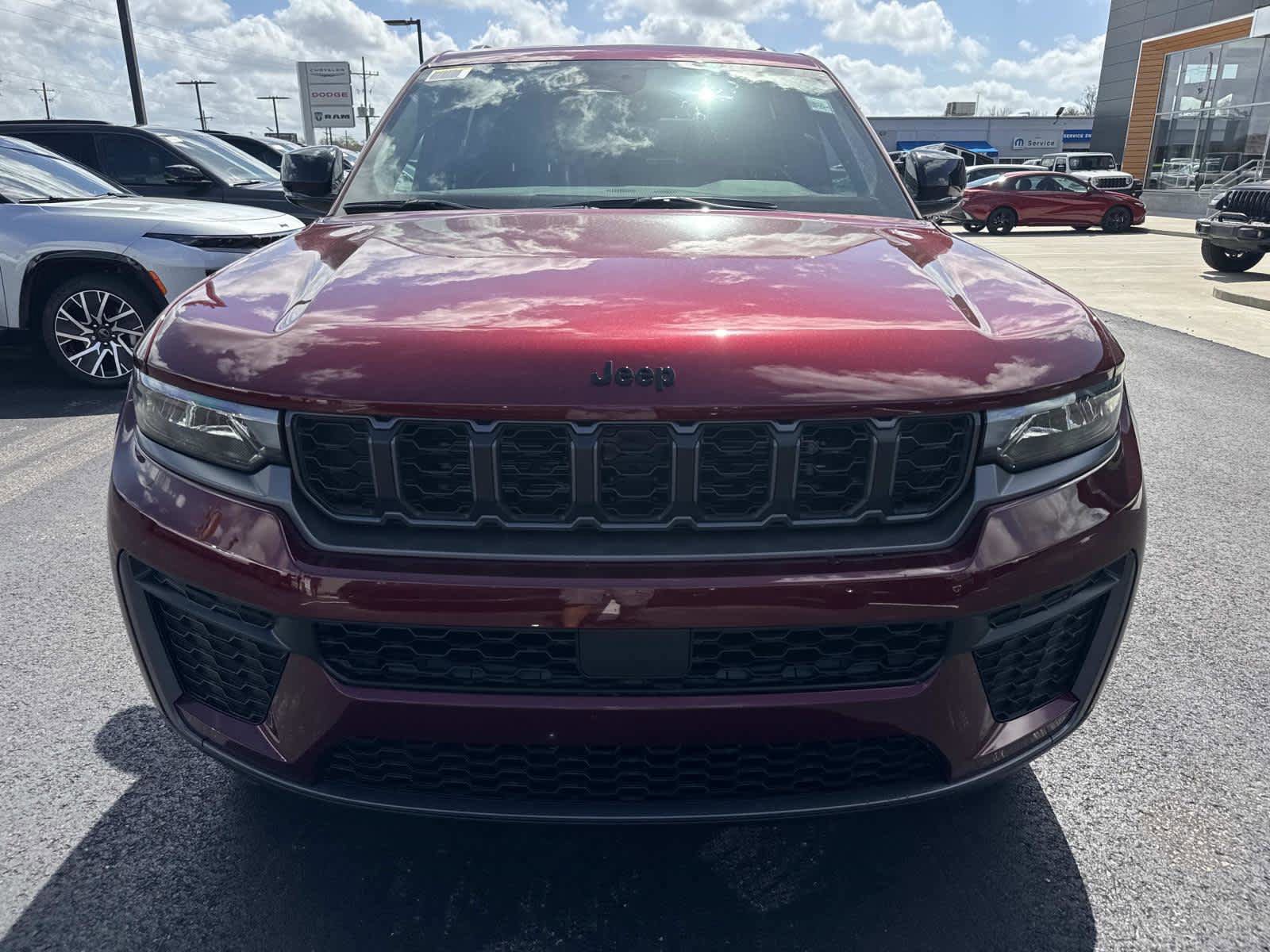 New 2026 Jeep Grand Cherokee Altitude RWD image 2