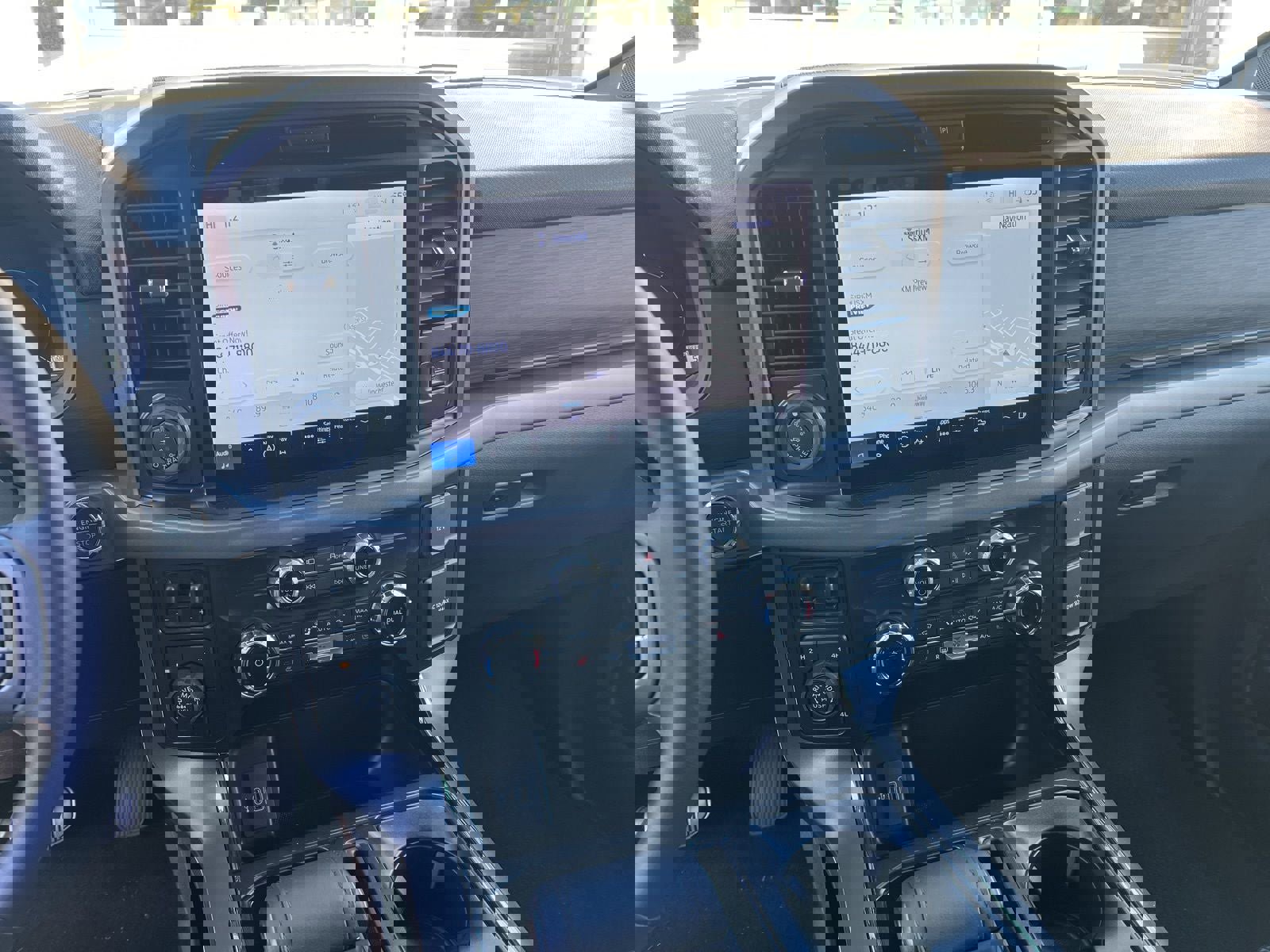 New 2025 Ford F150 XLT w/ Equipment Group 302A MID image 21