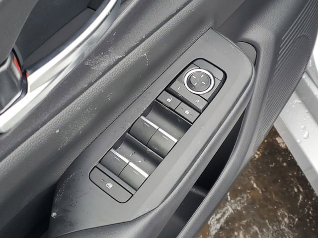 New 2026 Toyota Prius XSE image 9