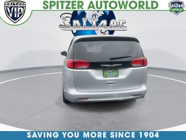 Used 2023 Chrysler Voyager LX FWD image 8