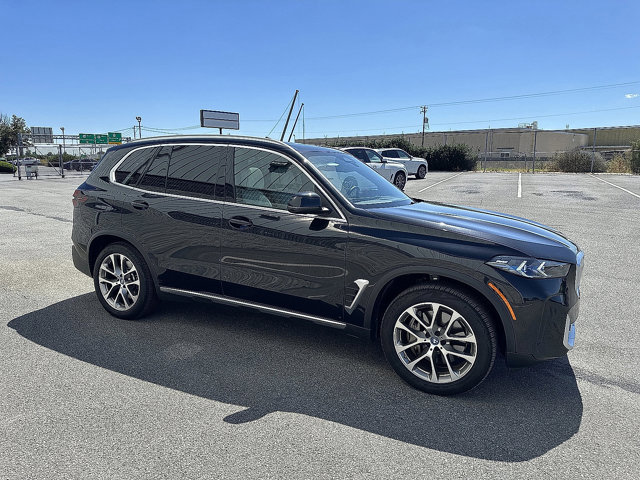Certified 2025 BMW X5 xDrive50e w/ Climate Comfort Package image 8