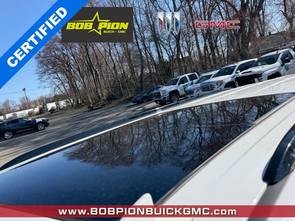 Certified 2024 Chevrolet Suburban RST w/ Luxury Package AWD/4WD image 7