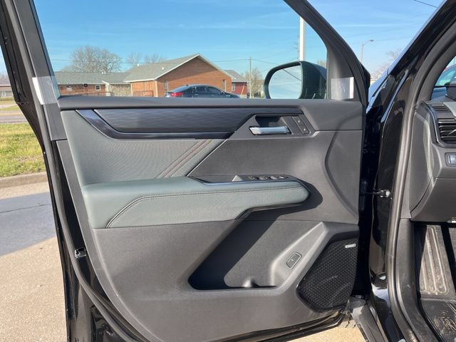 New 2026 GMC Acadia AT4 w/ Luxury Package AWD/4WD image 10