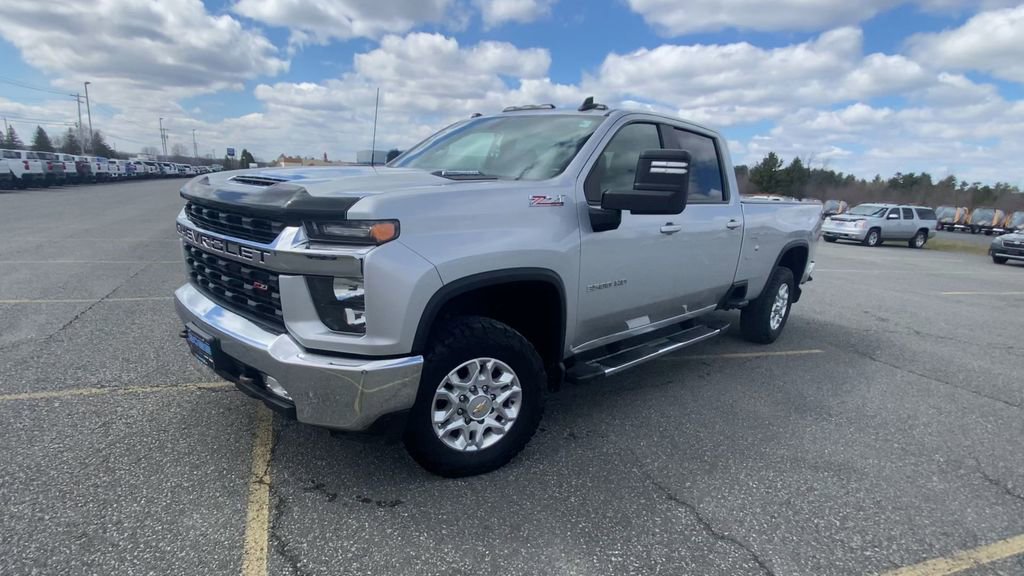 Used 2022 Chevrolet Silverado 3500 LT w/ Convenience Package AWD/4WD image 4