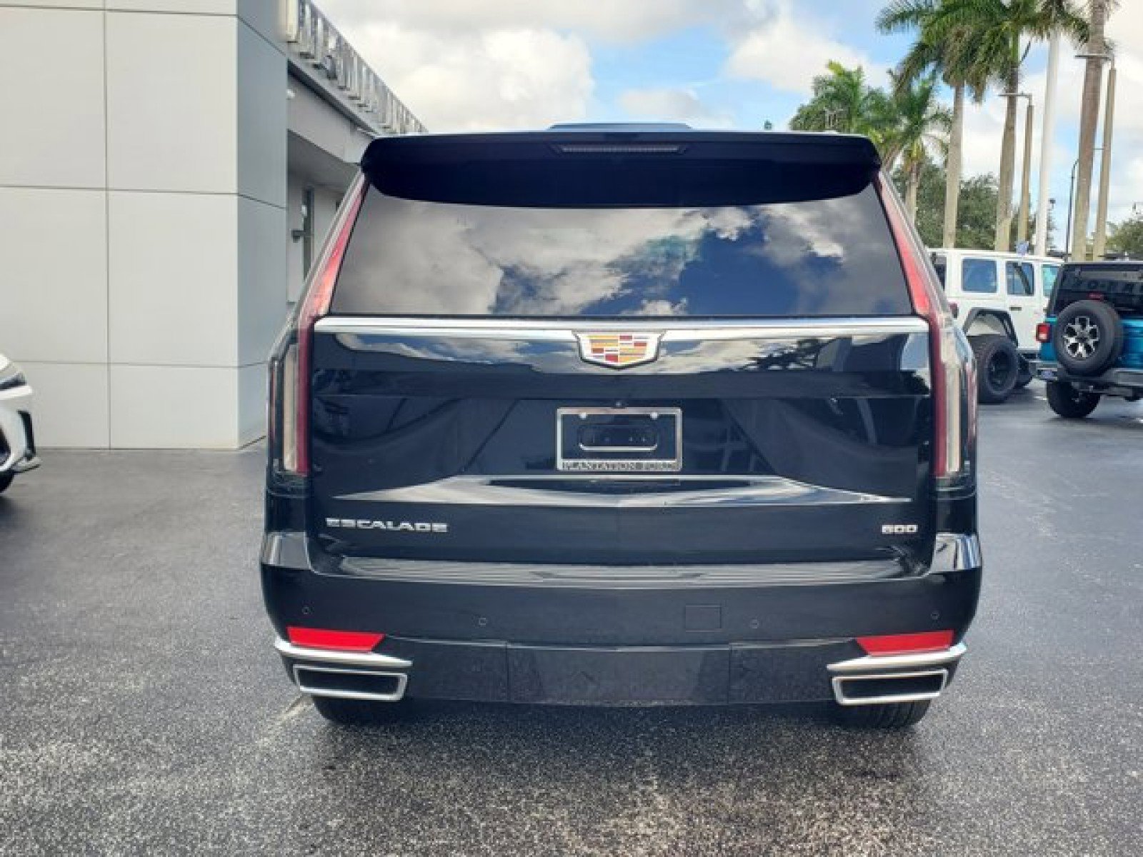 Used 2022 Cadillac Escalade Luxury image 6