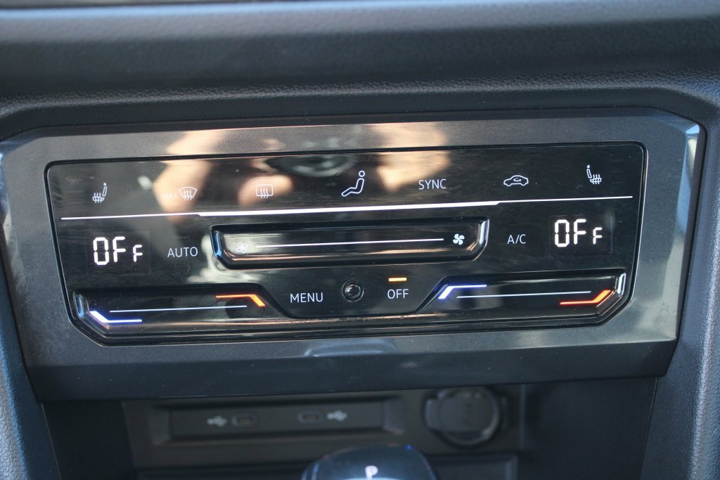 Used 2023 Volkswagen Tiguan SE image 20