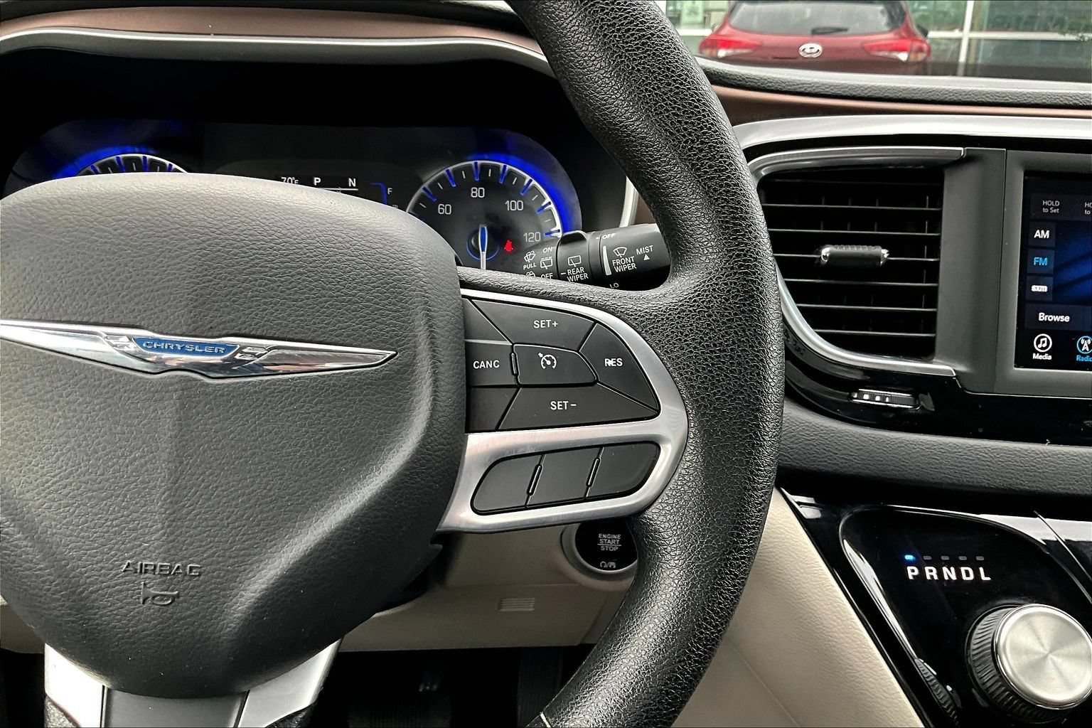 Used 2020 Chrysler Voyager LX FWD image 13