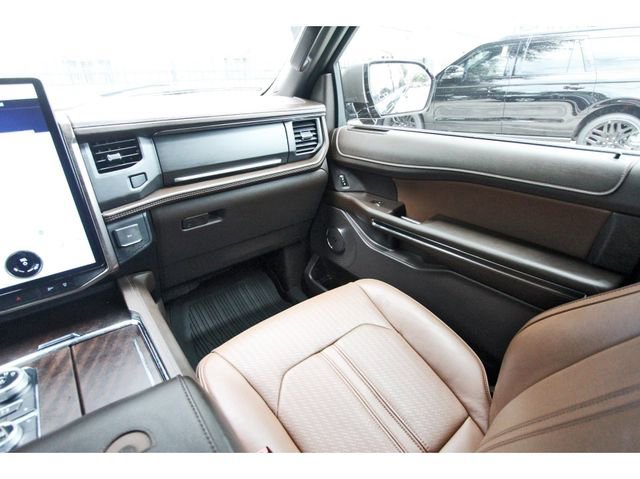 Used 2023 Ford Expedition King Ranch AWD/4WD image 9