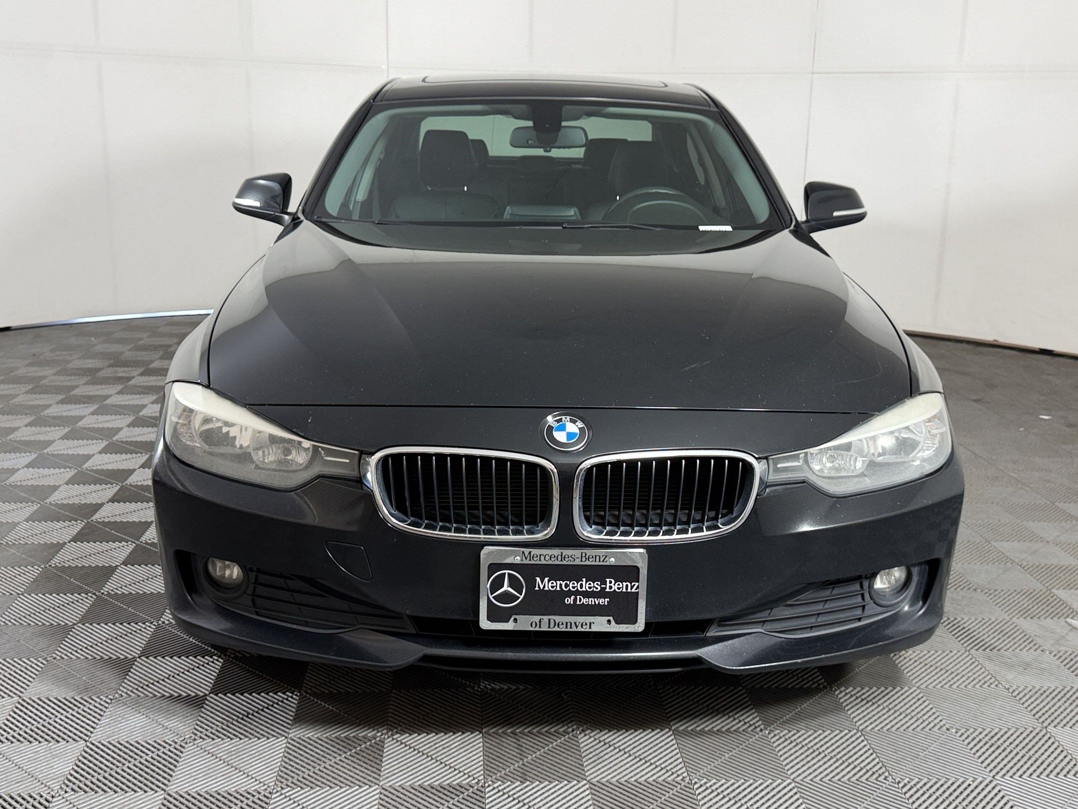 Used 2014 BMW 320i xDrive Sedan AWD/4WD image 6
