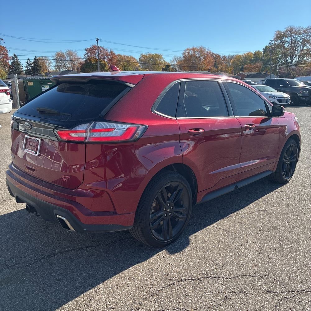 Used 2019 Ford Edge ST w/ Equipment Group 401A image 4