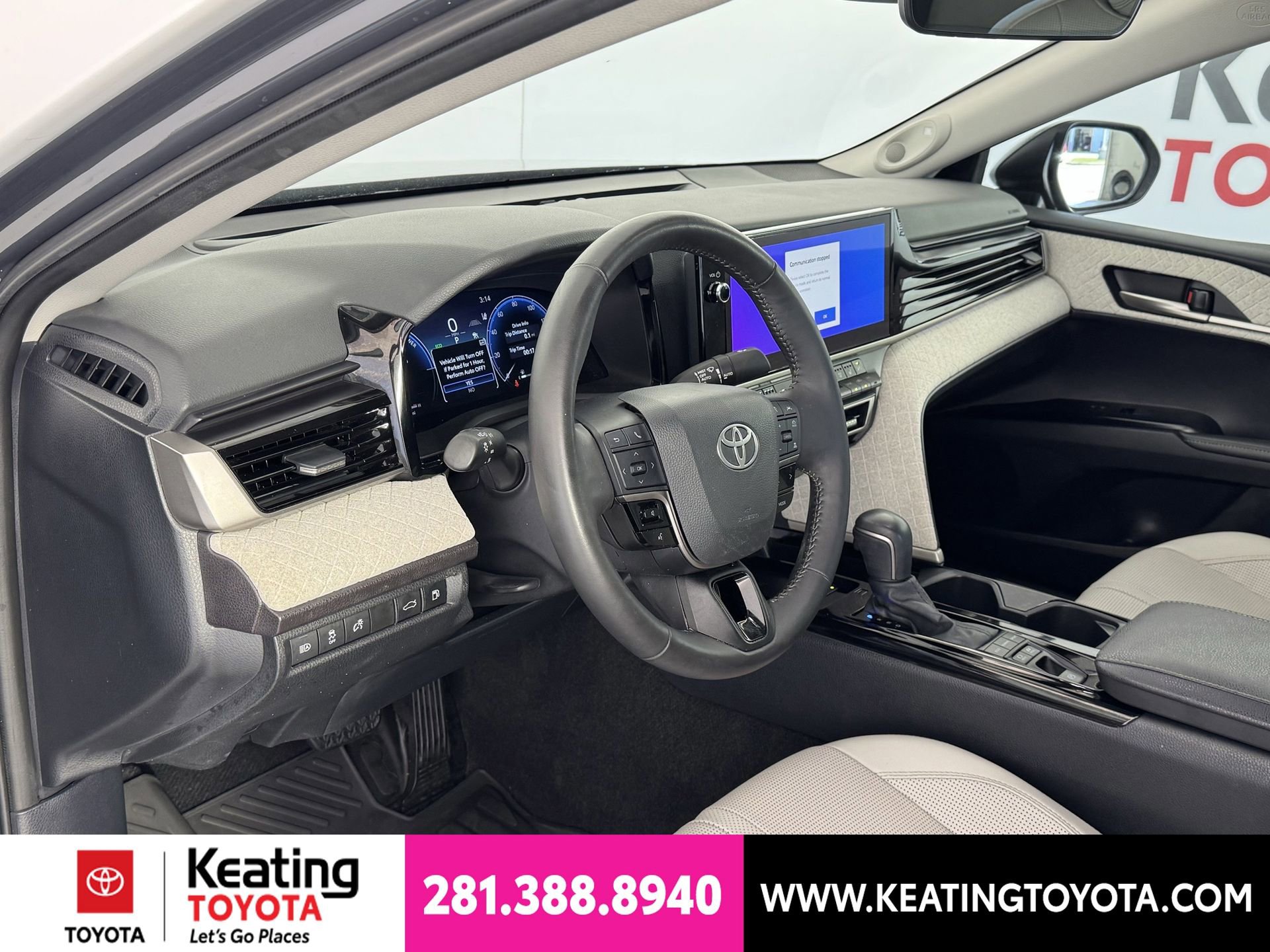 Used 2025 Toyota Camry XLE FWD image 15