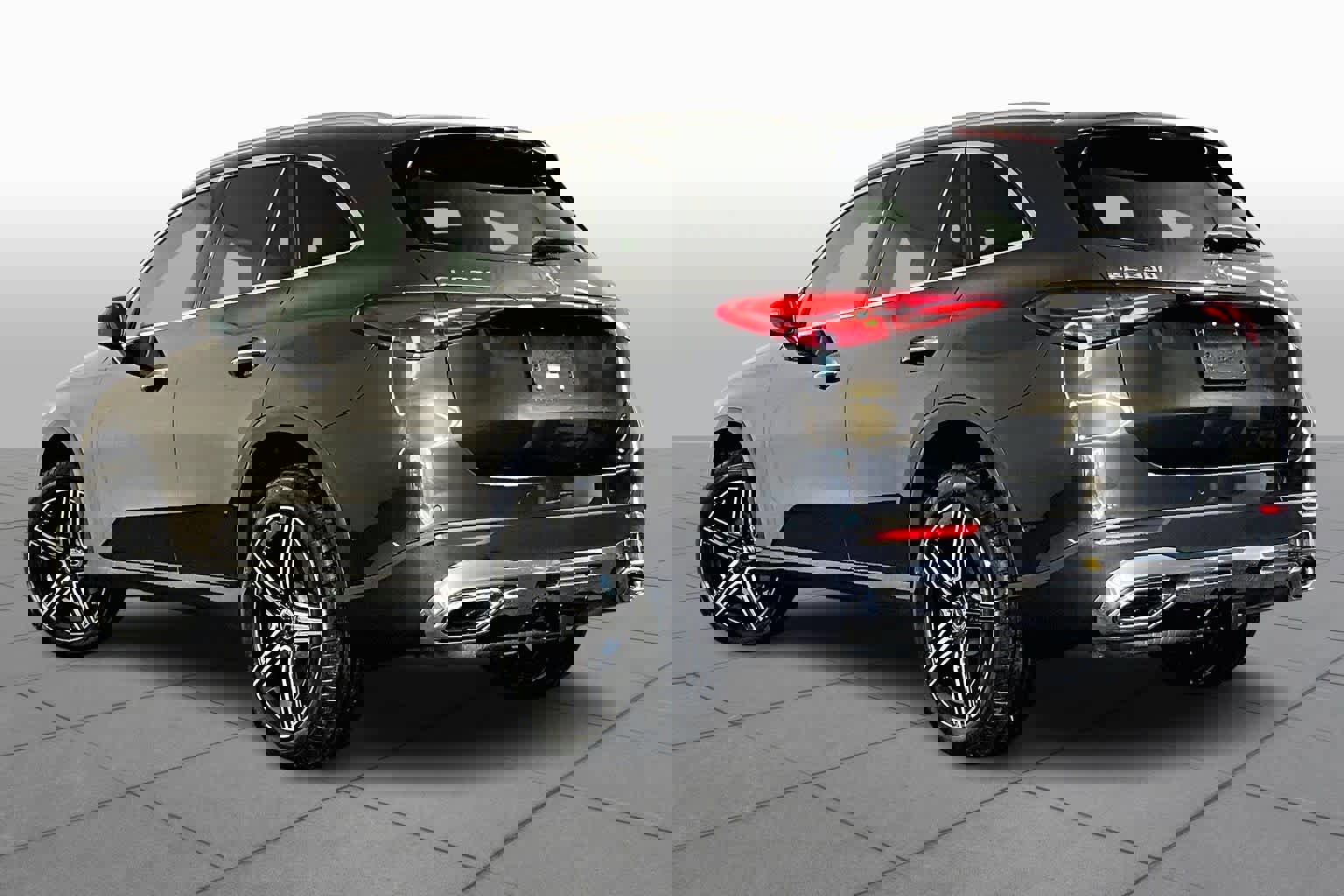 New 2026 Mercedes-Benz GLC 300 4MATIC image 3