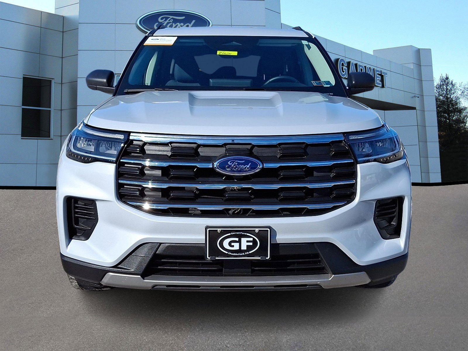 Certified 2025 Ford Explorer Active AWD/4WD image 3